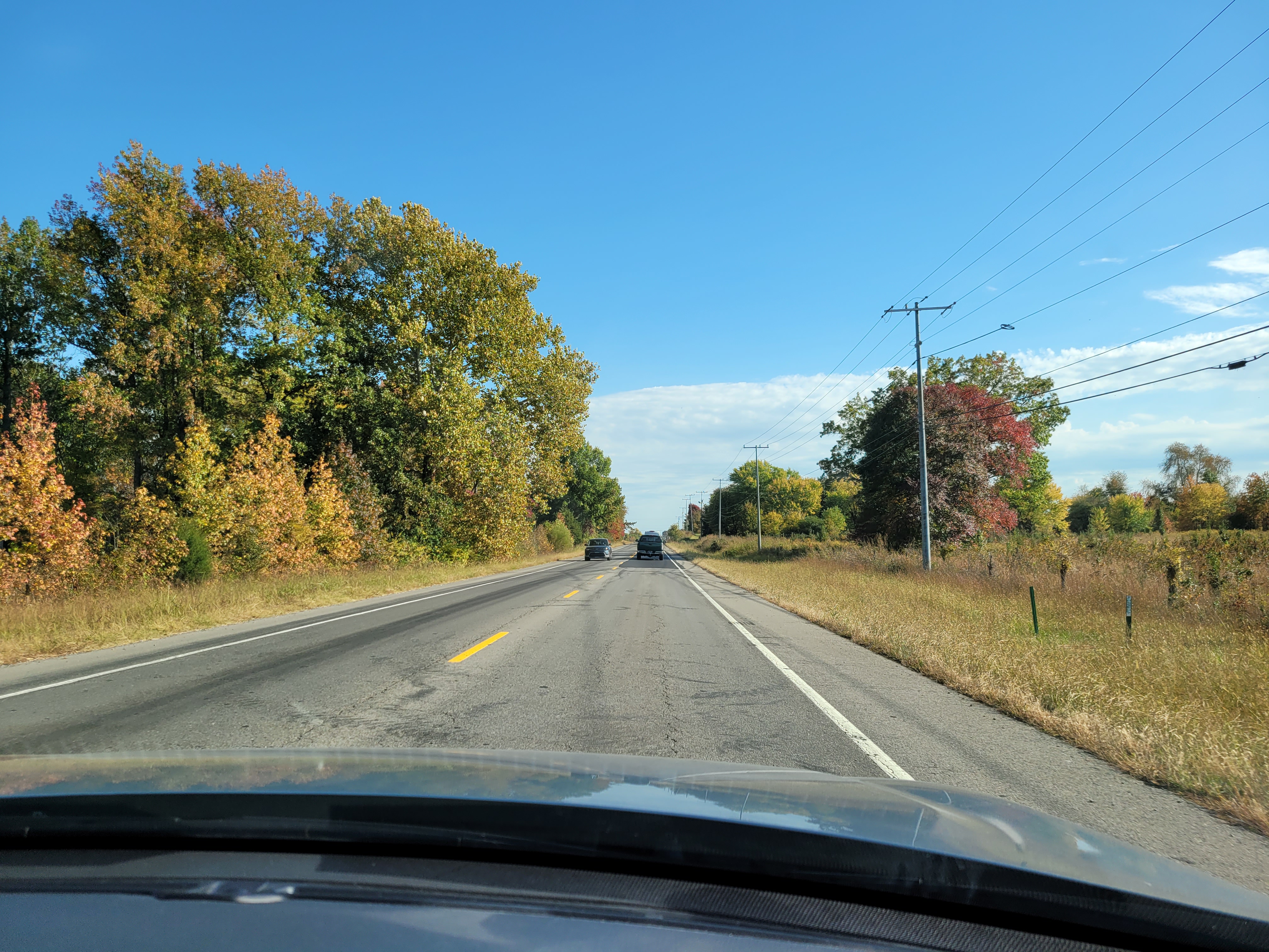 Tennessee SR-109, two-lane highway cross-section, north of Kirby Dr